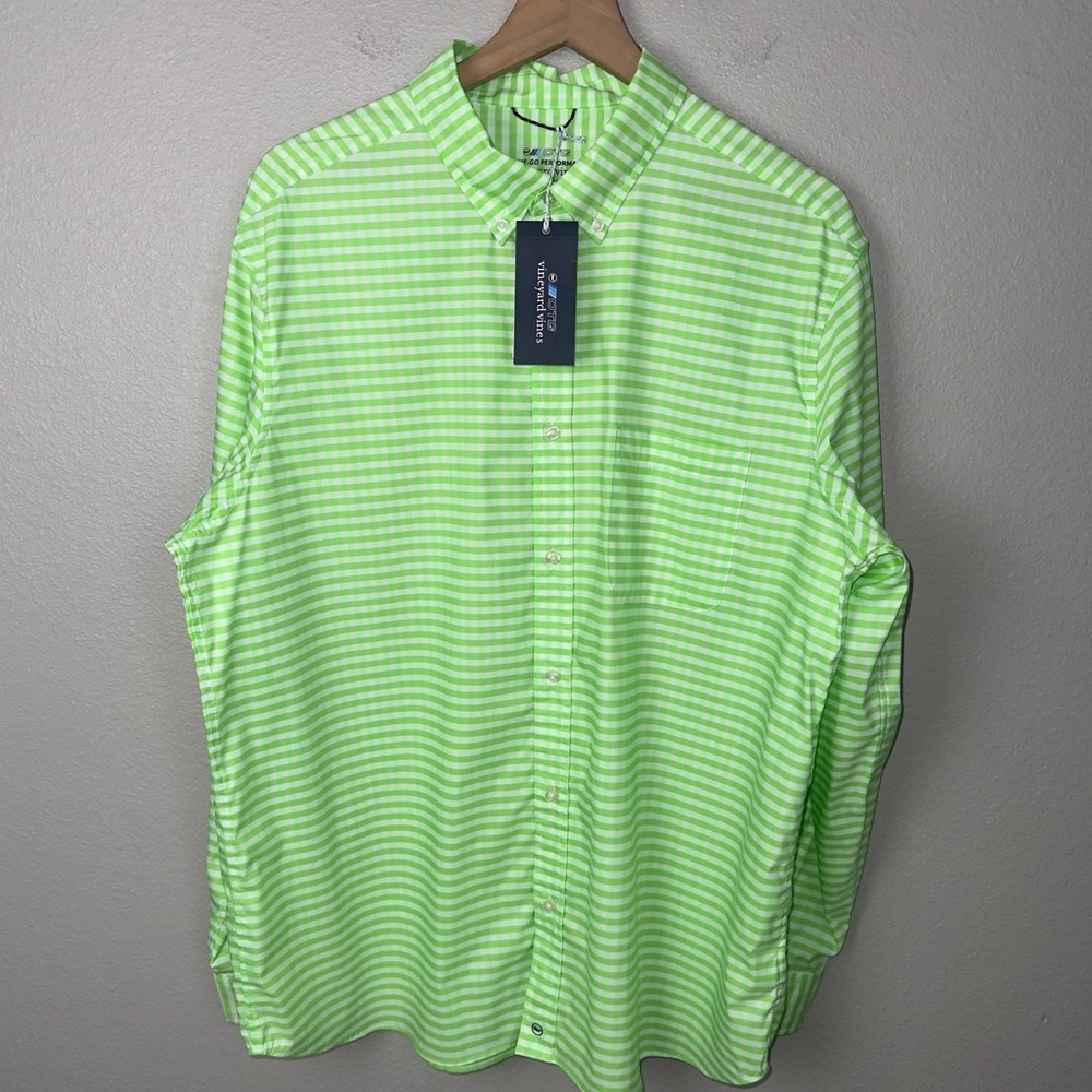 Vineyard Vines NWT Mens On the Go Performance Button Down Shirt